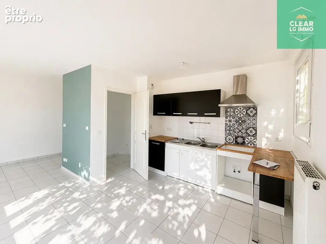 Appartement F3 récent avec terrasse à Saint-Privat-la-Montagne - photo 5