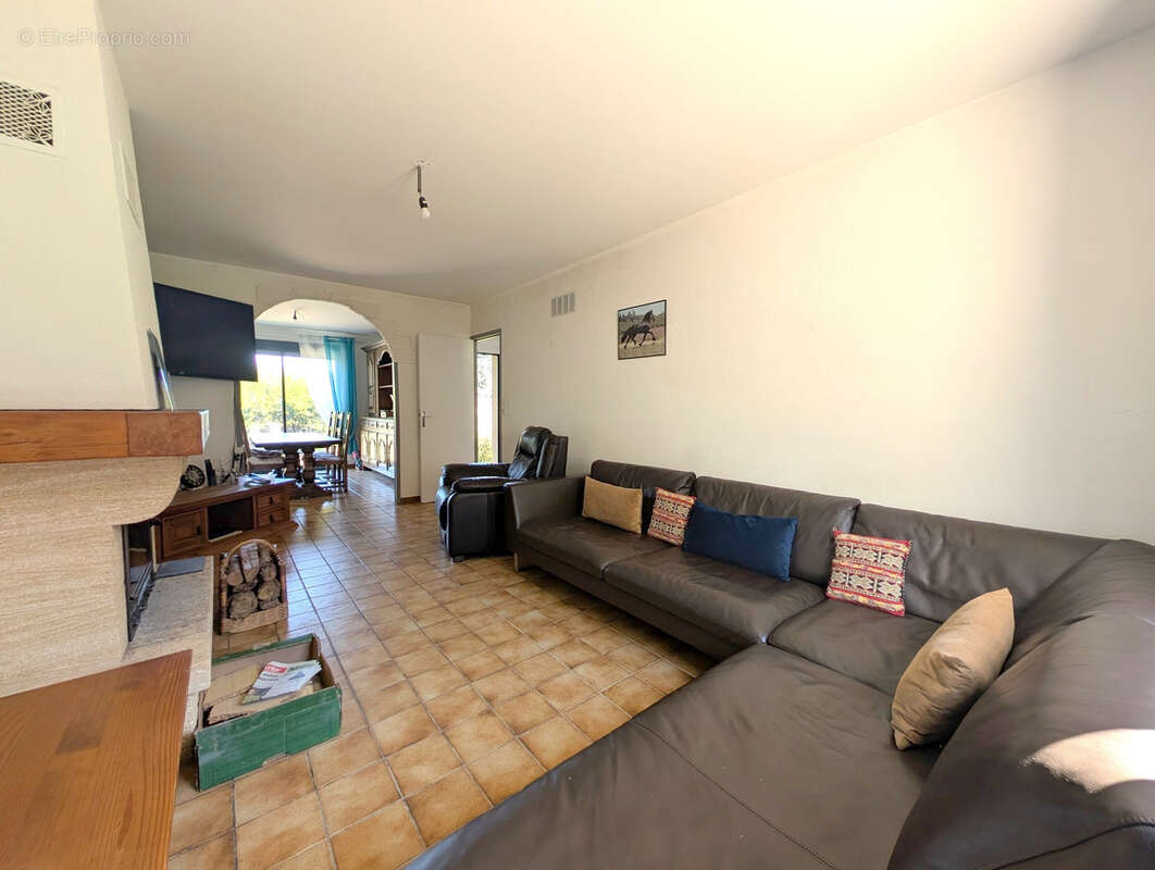 Pavillon sur sous-sol, terrain paysager 1760m2 - photo 5