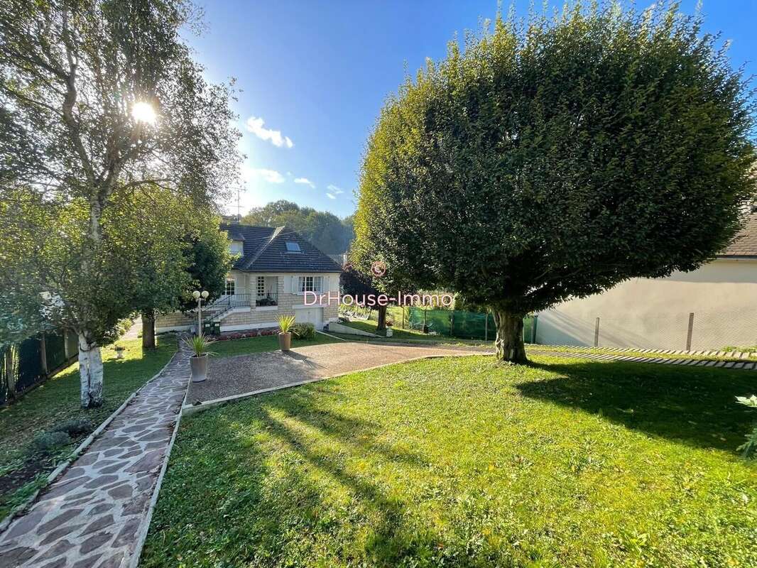 Maison 127 m² à Auffreville-Brasseuil  - photo 5