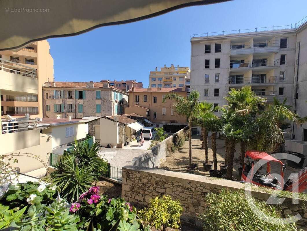 Appartement à ROQUEBRUNE-CAP-MARTIN