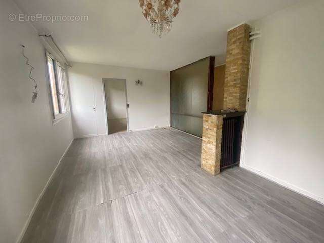 Appartement à CLICHY-SOUS-BOIS