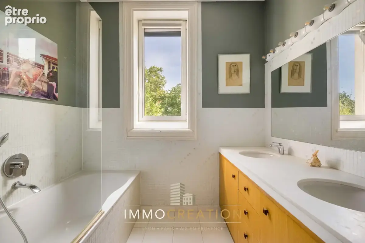 Propriété exceptionnelle de grand standing, climatisée, sur 1000 m2, piscine, à vendre à LYON 3 Montchat PArc - photo 17