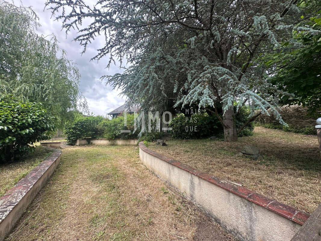 Maison à VOUVRAY-SUR-LOIR