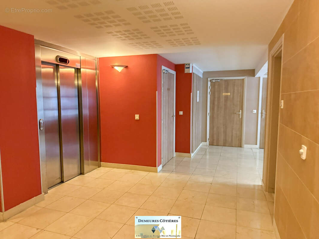  EXCLUSIVITE - Appartement au coeur d'YPORT - Vue EXCEPTIONNELLE sur la mer, plage et commerces à pied - photo 16
