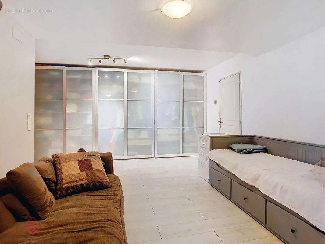 Maison à LA POMAREDE