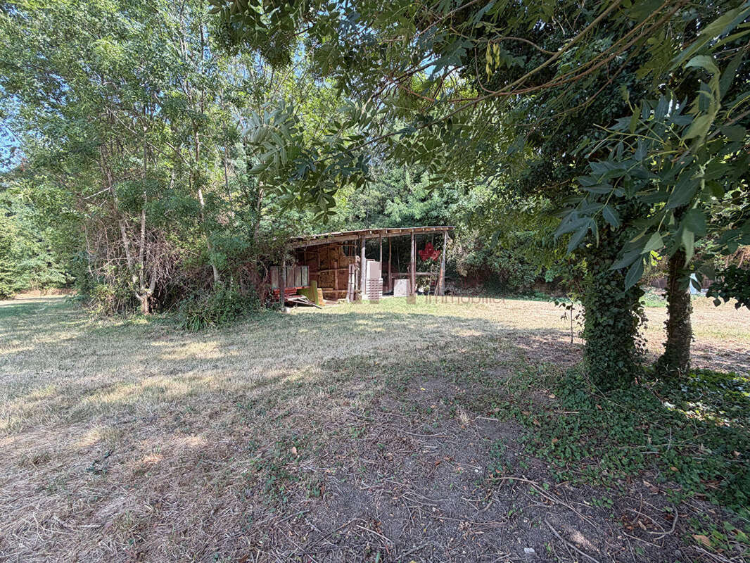 A vendre ferme de 190m² avec terrain de 11000m² - photo 14