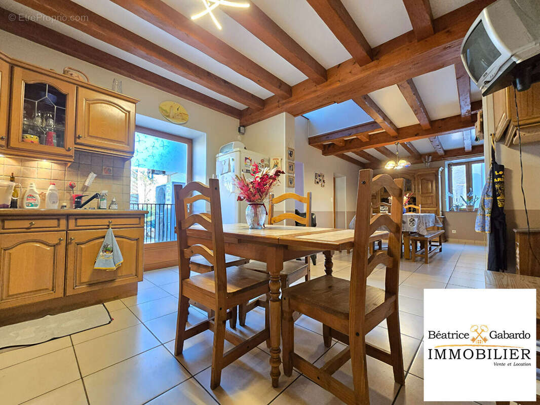 Maison Lamure Sur Azergues 6 pièce(s) 137 m2 - photo 6