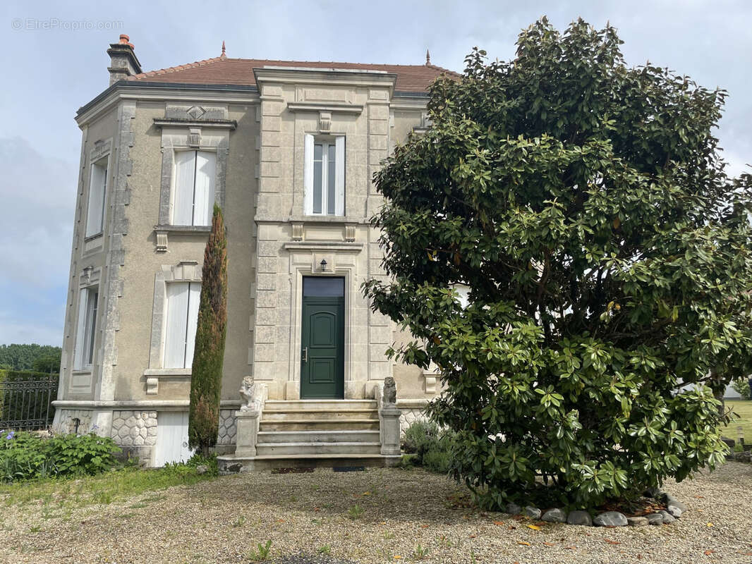 Maison à SAINT-BRICE