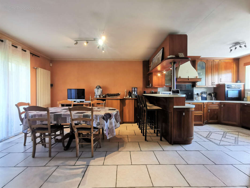 Maison à MEYTHET
