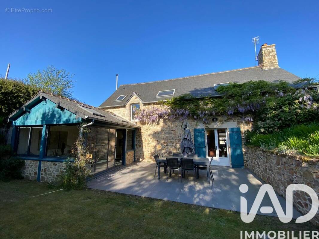 Photo 1 - Maison à SAINT-DONAN