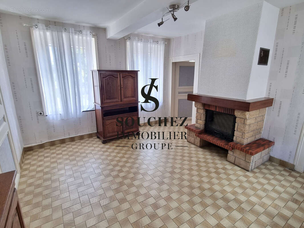 Maison 72 m² à Acq  - photo 4
