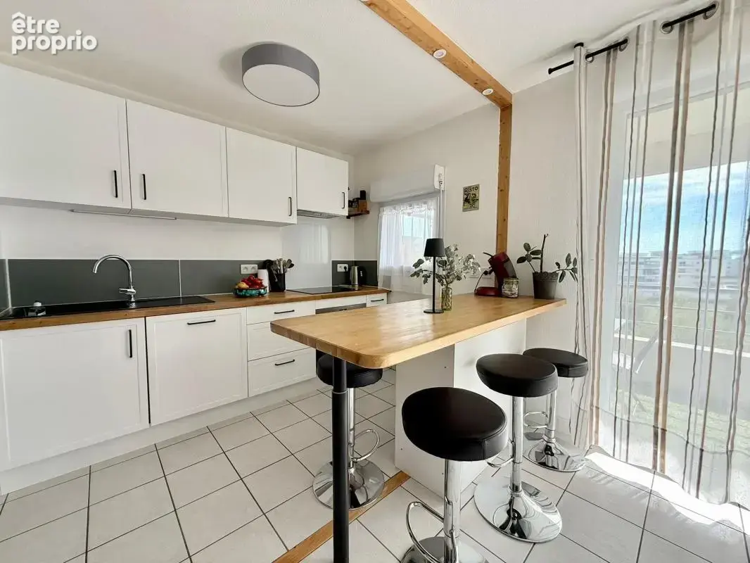 Bel Appartement Minimes - Vue lac - 2 chambres - terrasse - ascenseur - photo 3