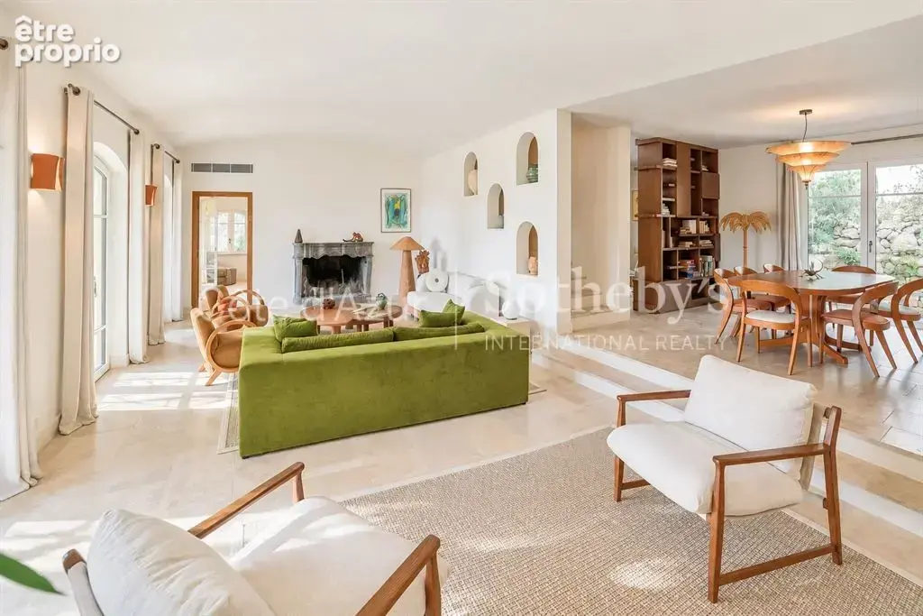 Plascassier, villa rénovée avec piscine et vaste terrain à proximité de Valbonne - photo 5