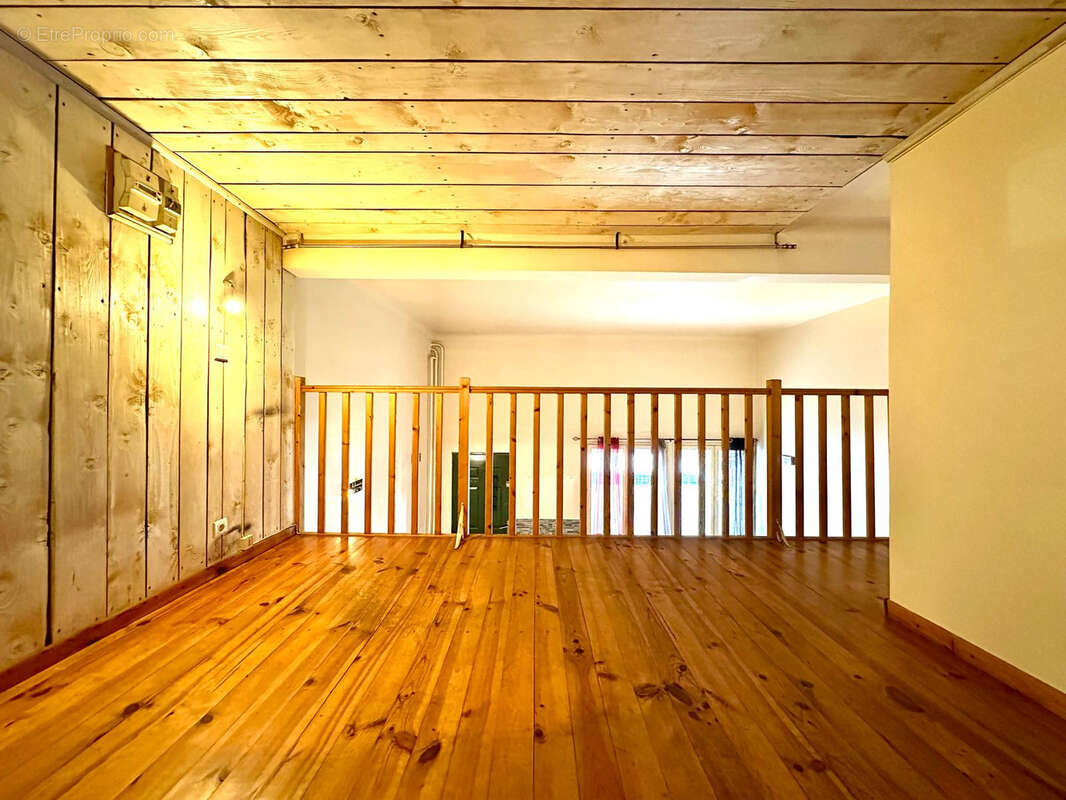 Appartement à MARSEILLE-7E