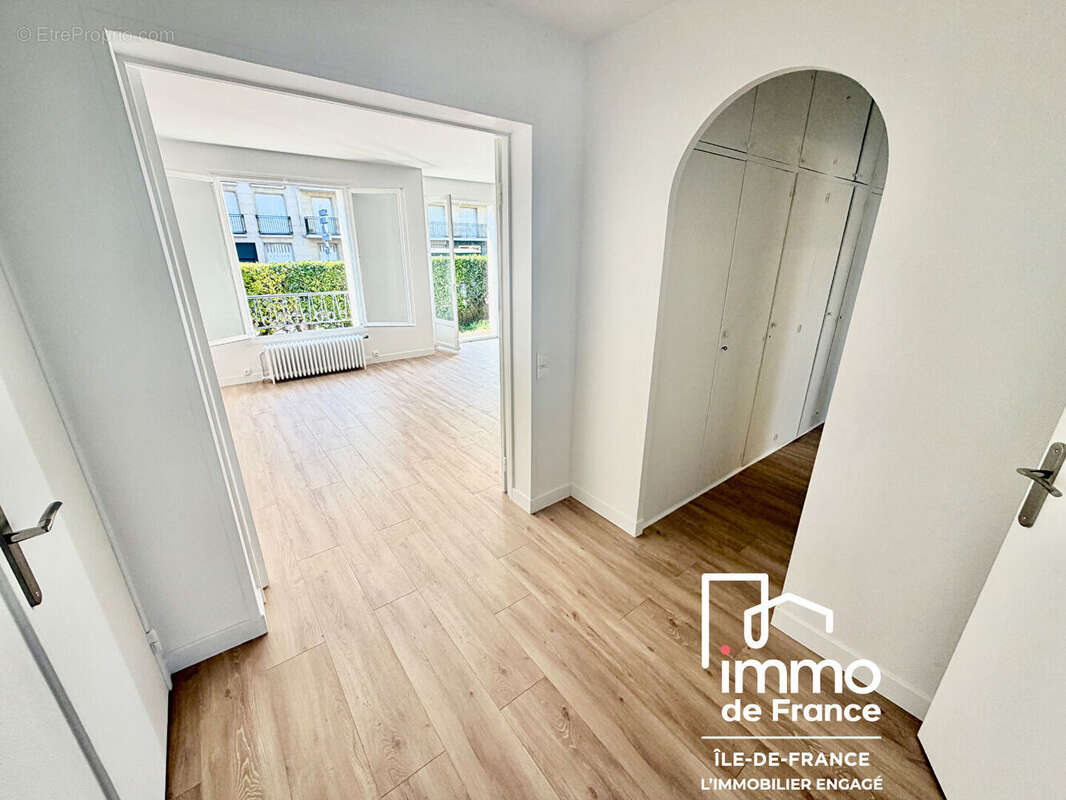 Appartement à VERSAILLES