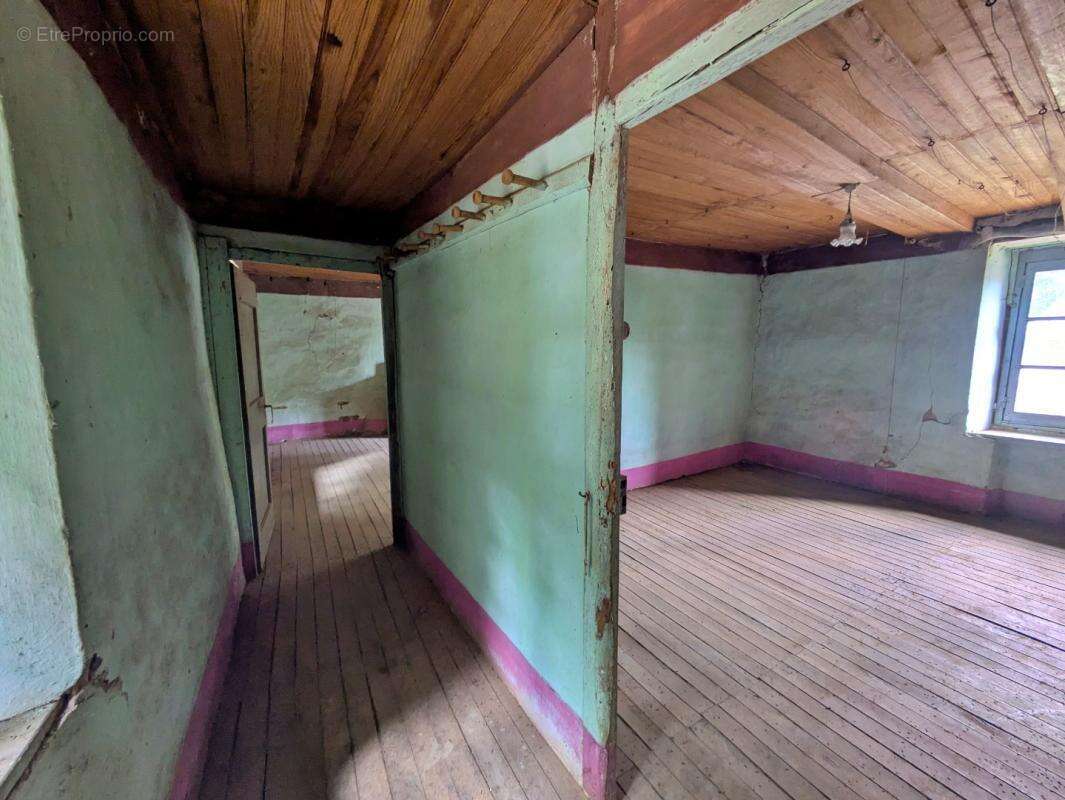 Maison 8 pièces / 158 m² / 265 000 EUR / VABRE - photo 16
