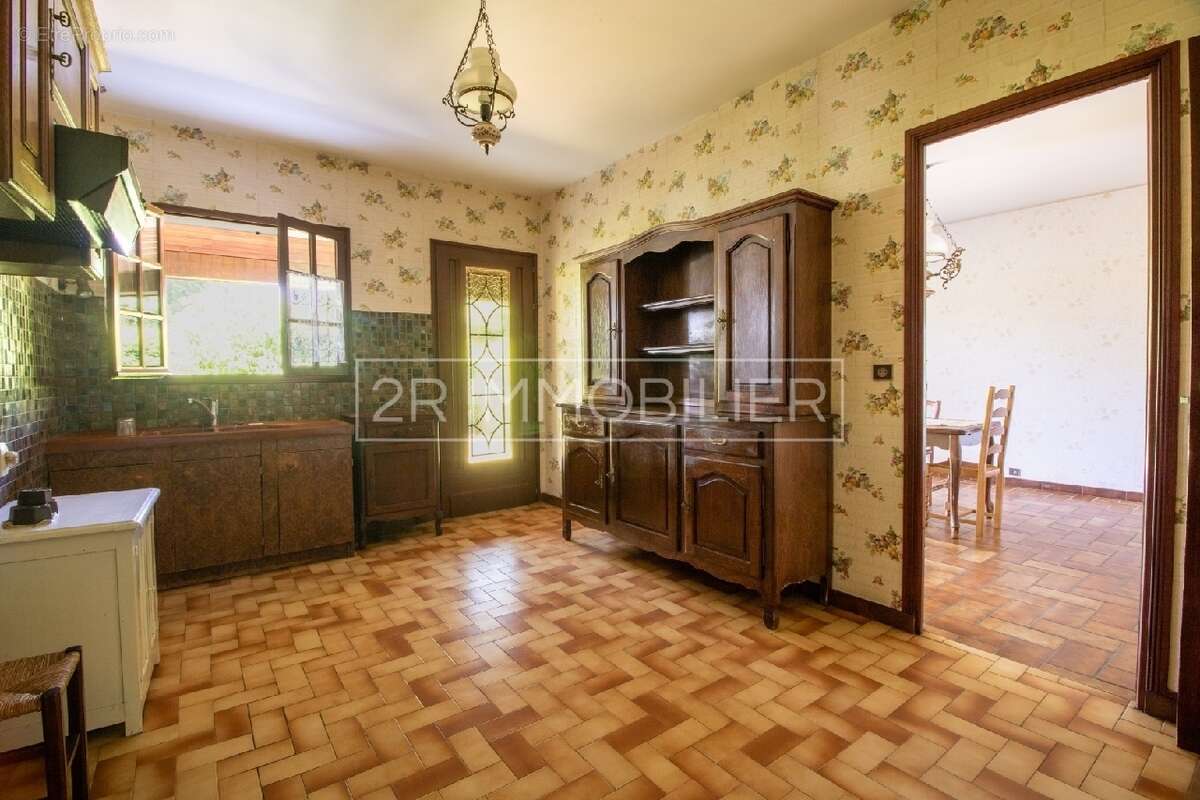 Maison à CONCHES-SUR-GONDOIRE