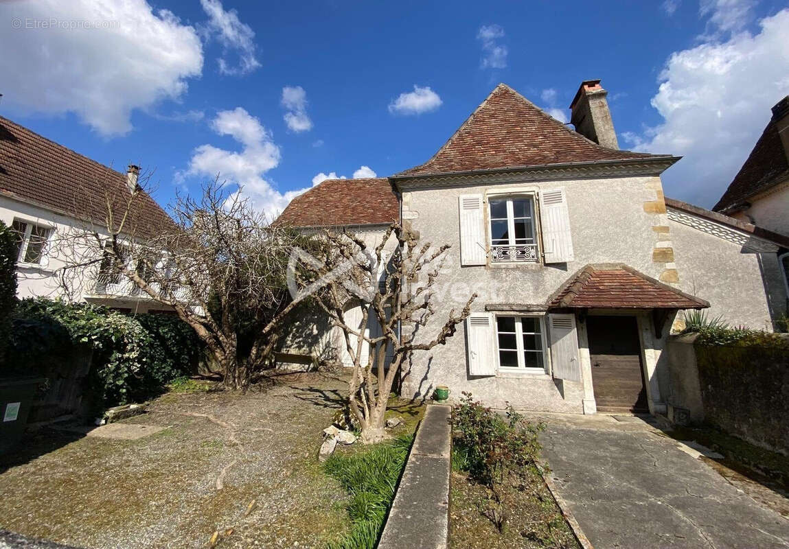 Maison à MASLACQ