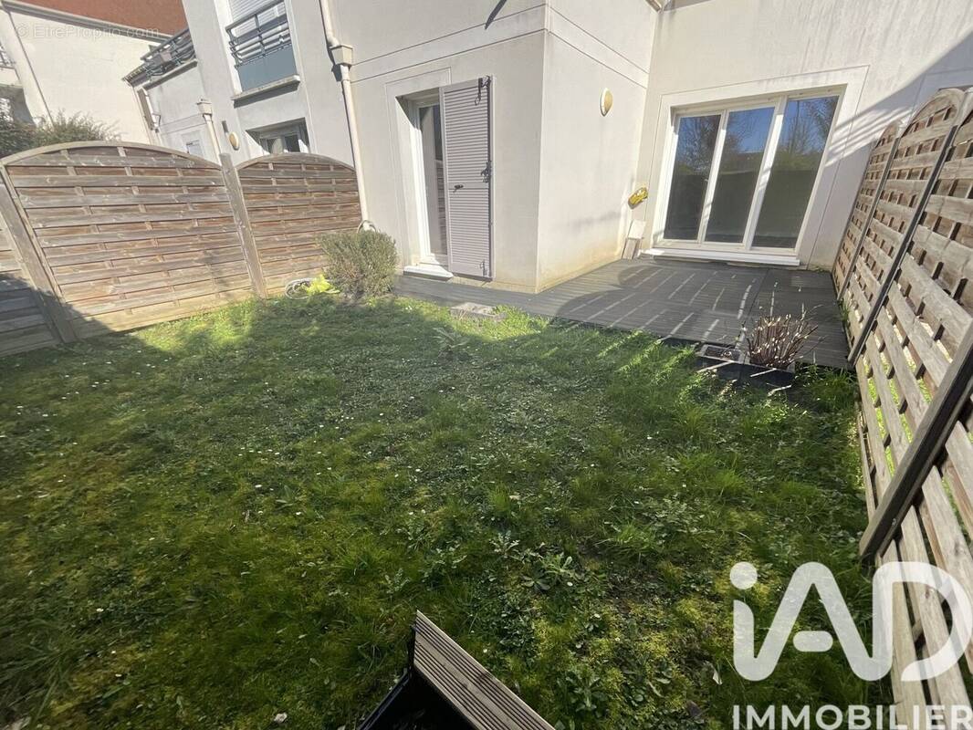 Photo 1 - Appartement à SAINT-PIERRE-DU-PERRAY