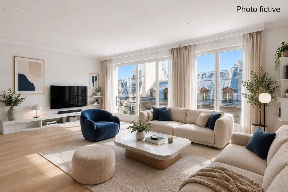Appartement à PARIS-8E