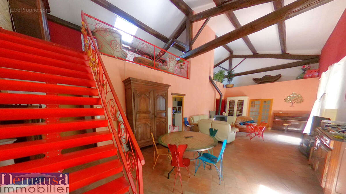 Maison à POMPIGNAN