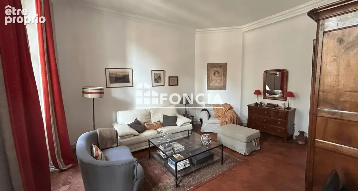 Centre historique appartement de type 3 secteur recherché - photo 2
