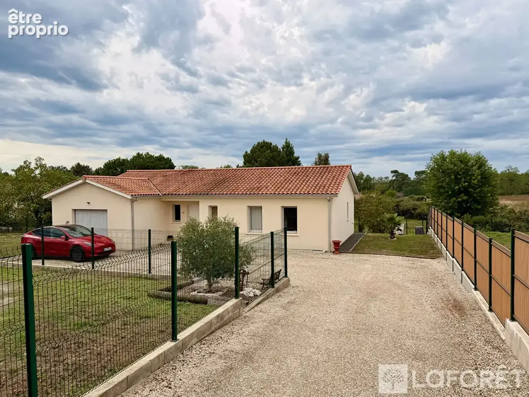 Maison à BUDOS
