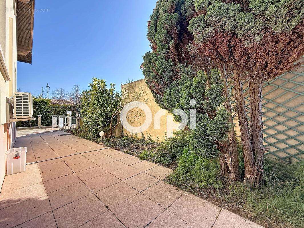 A vendre: Maison individuelle avec jardin – Quartier résidentiel calme à Riedisheim - photo 15