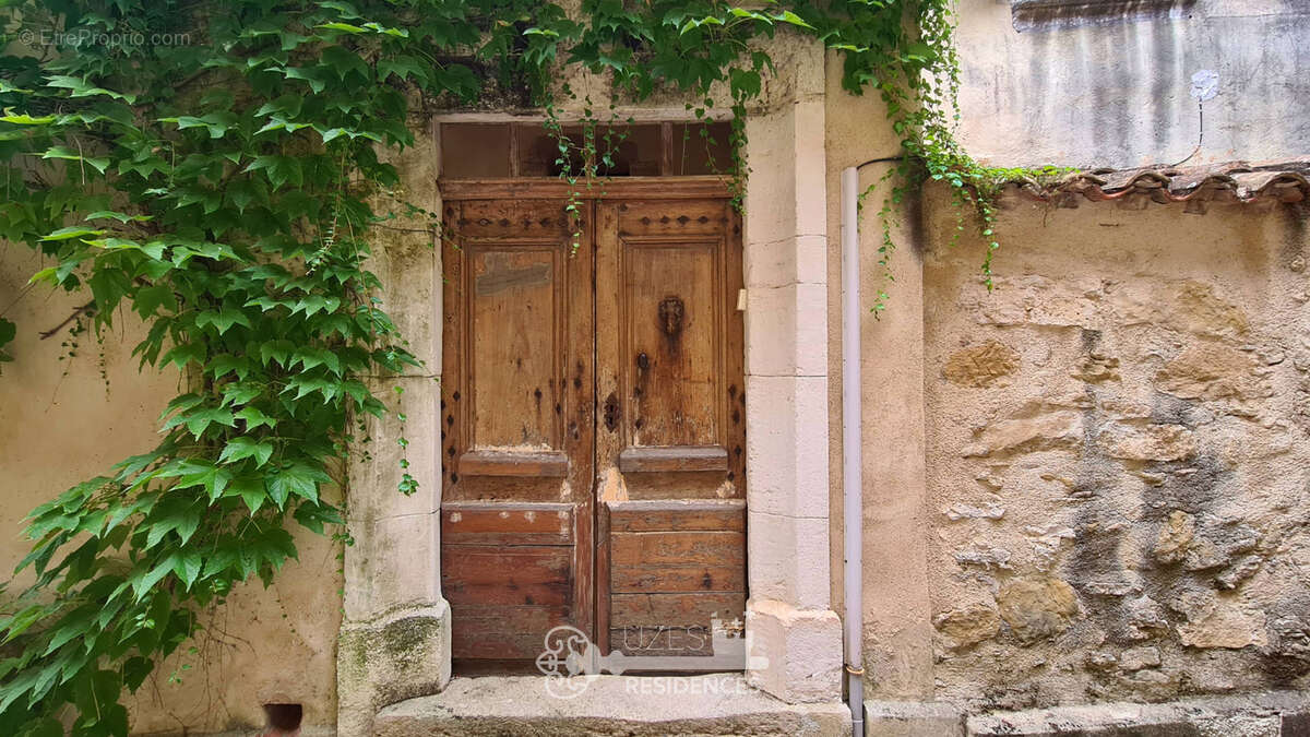 Maison à SAINTE-ANASTASIE