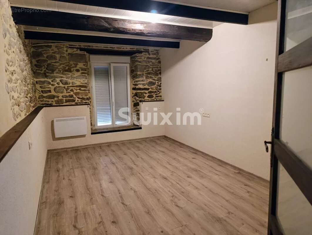 Maison à LAROQUE-D'OLMES