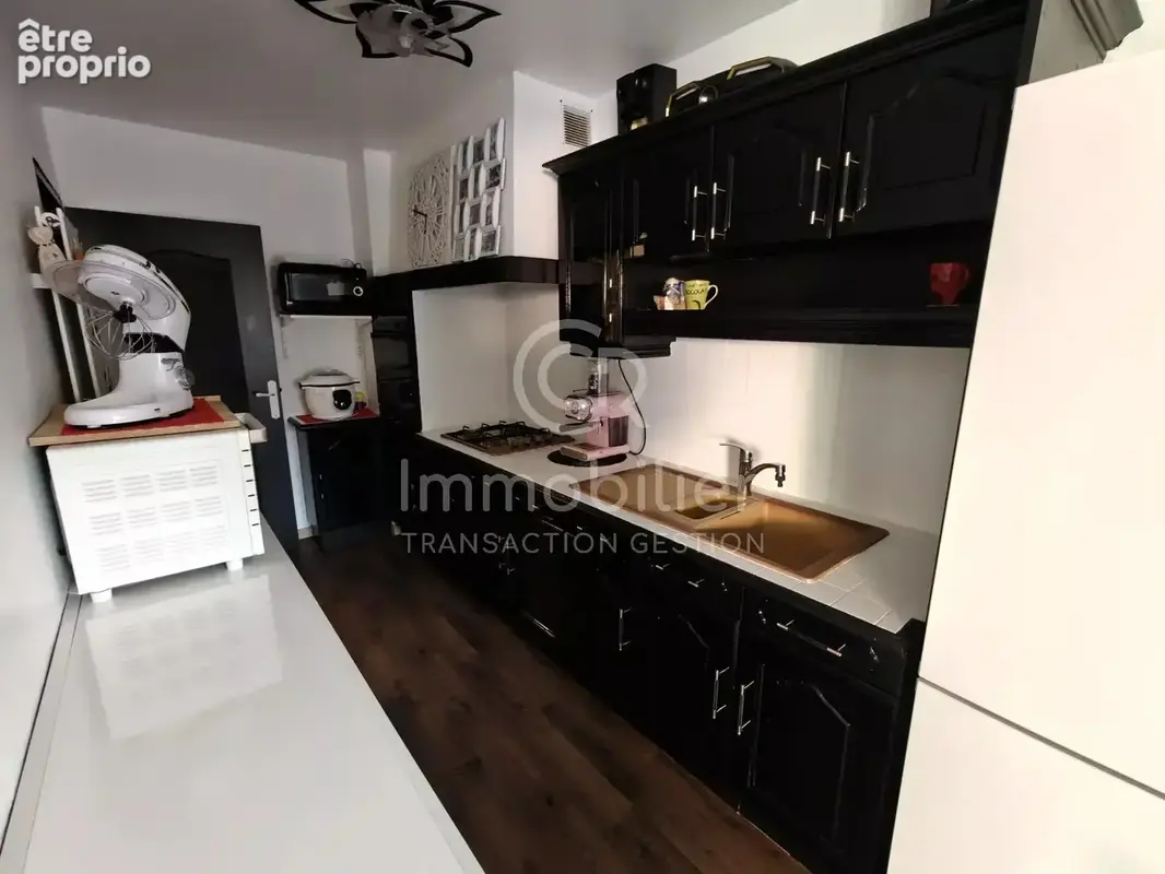3 pièces en Rez-de-Chaussée- Centre-Ville - photo 3