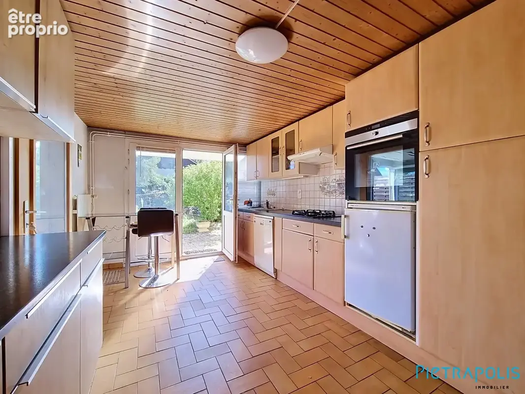 Appartement 4 pièces 84 m² à vendre à Crozet (01170) - photo 9