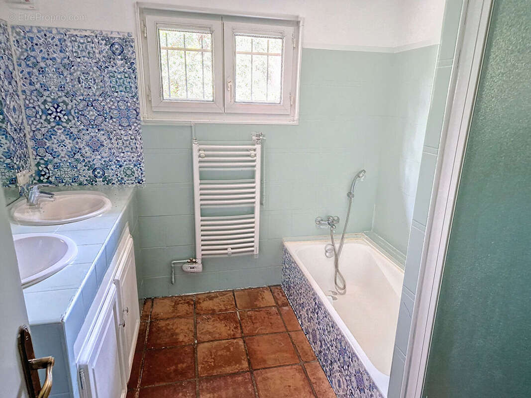 Maison à VILLENEUVE-LES-AVIGNON