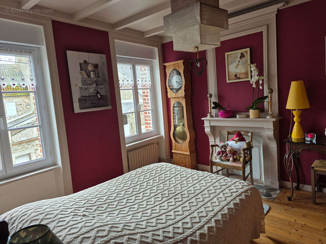 Maison à SAINT-VAAST-LA-HOUGUE