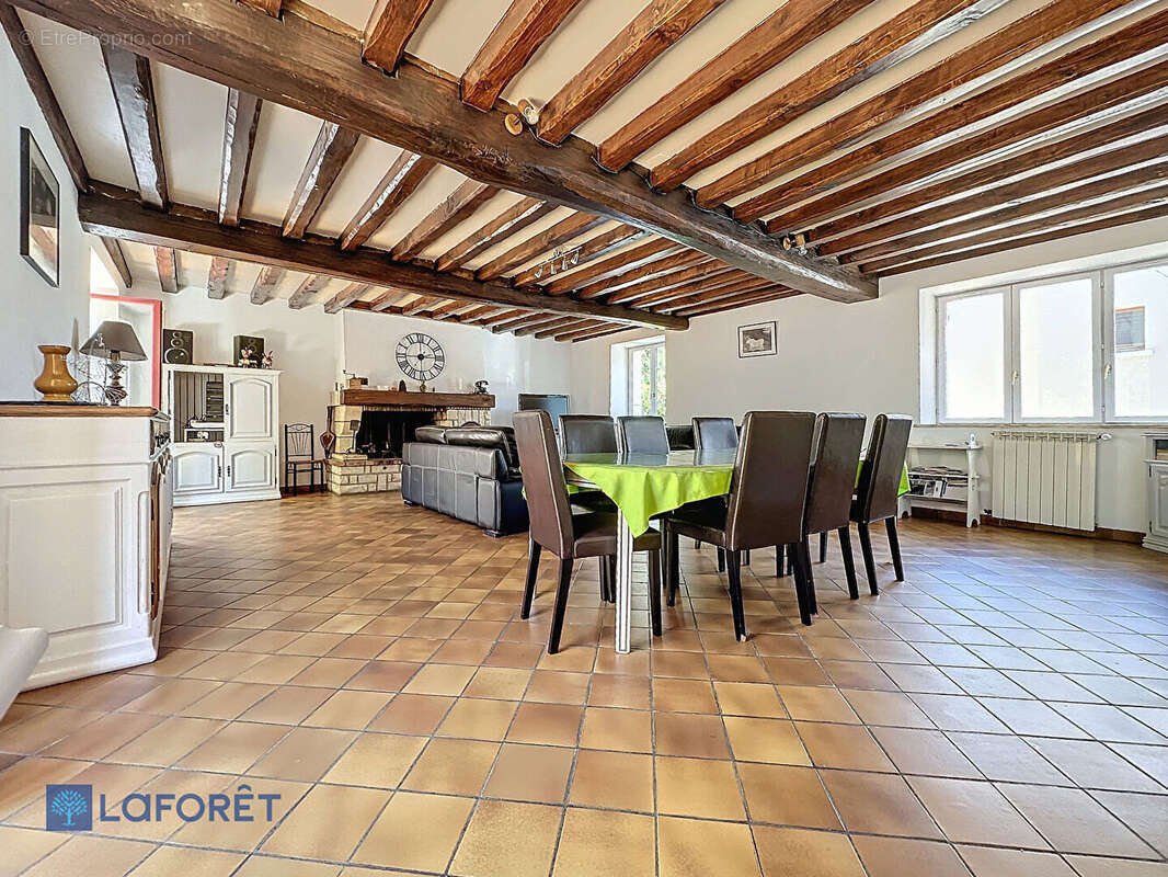 Maison à NANTEUIL-LES-MEAUX