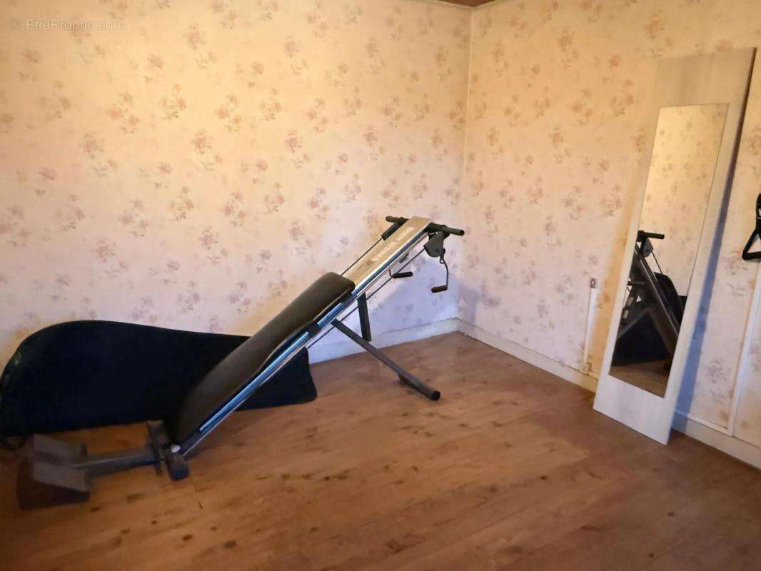 Maison à MONTCEAU-ET-ECHARNANT