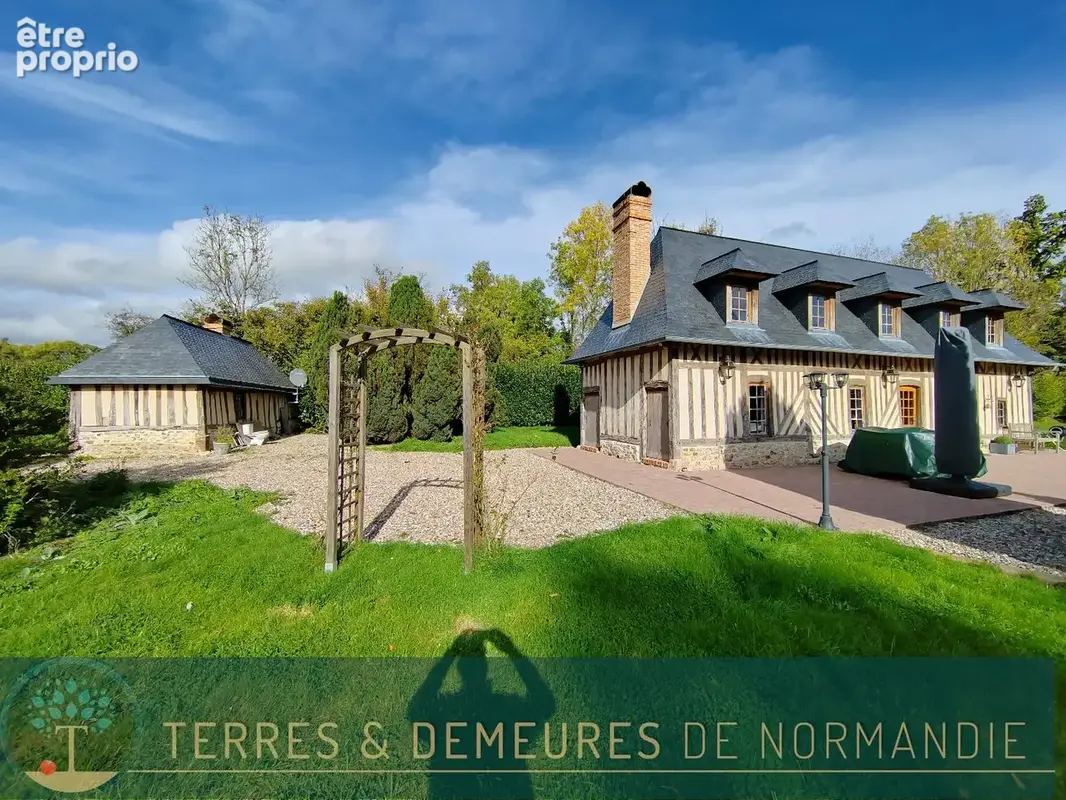 Superbe ensemble Normand sur un parc de plus de 10 000 m² - photo 8