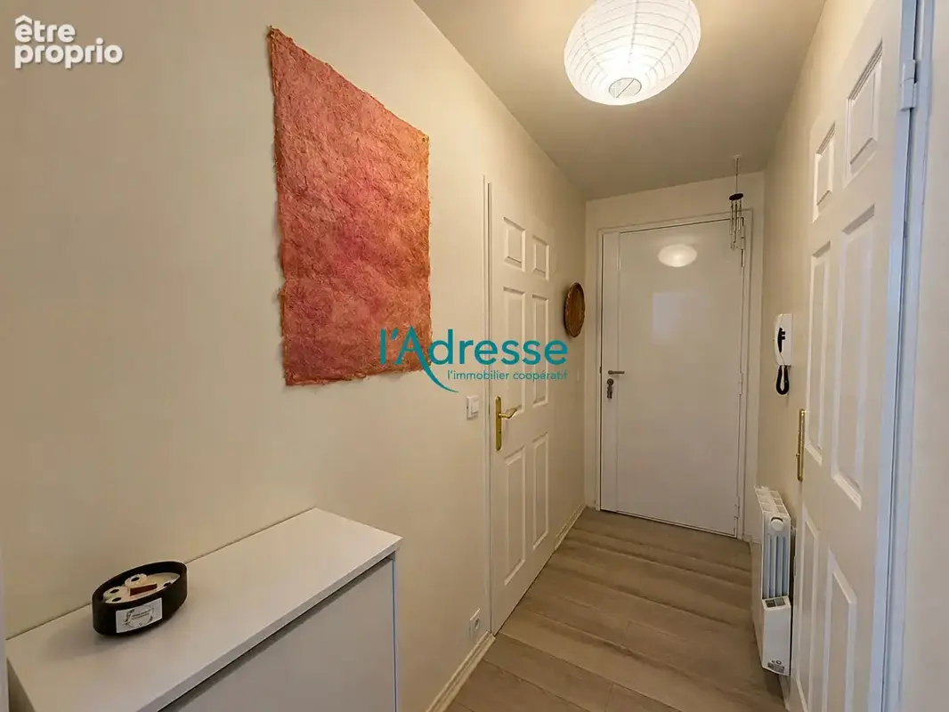 COUP DE COEUR - F2 avec jardin privatif de 51 m² - Rueil-Malmaison - photo 10