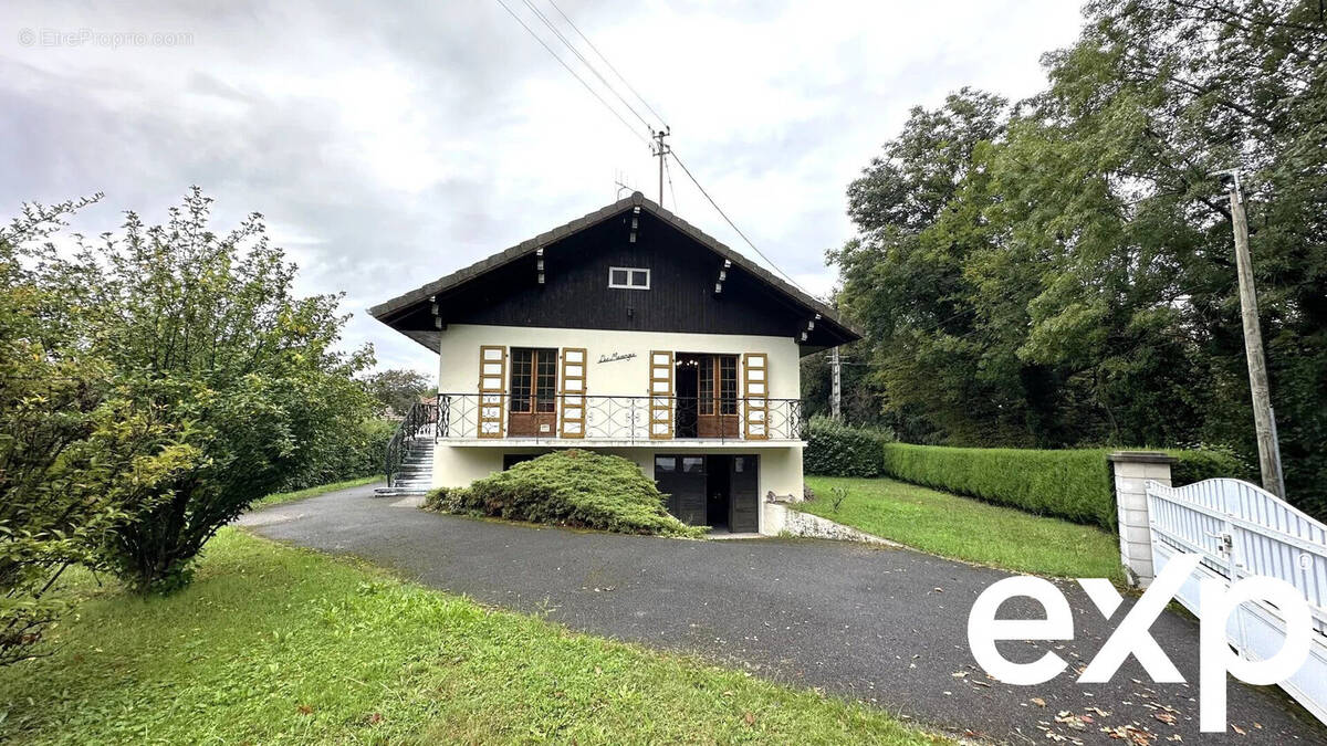 Maison à PERRIGNIER