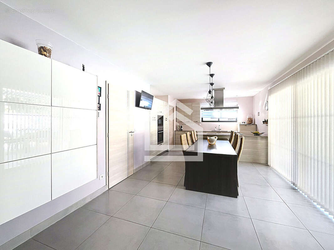 Maison à LE PIAN-MEDOC