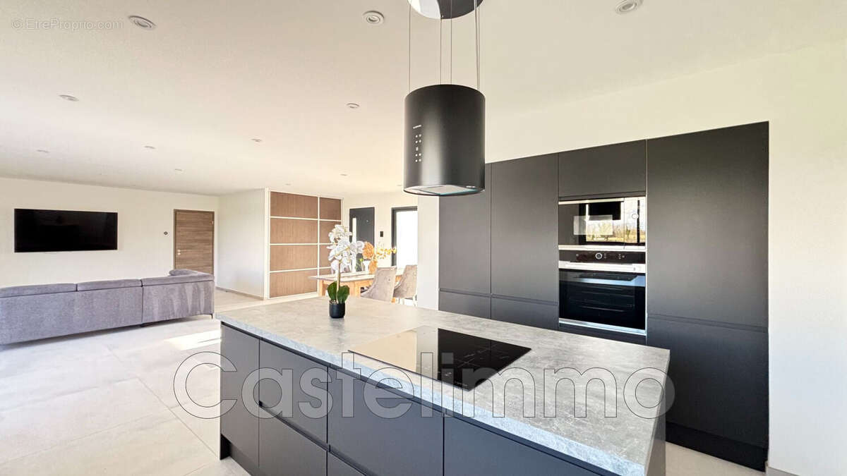 Maison à CASTELSARRASIN