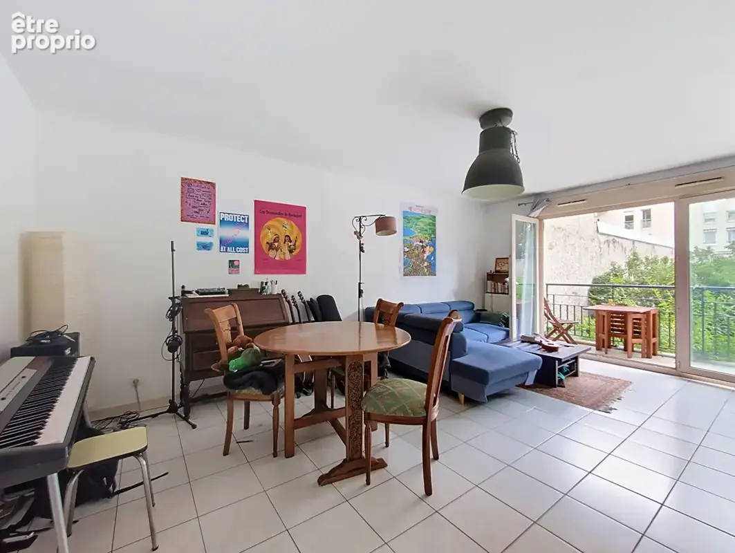 A VENDRE RUE VENDOME - T3 72m2 2 chambres, balcon au calme - photo 4