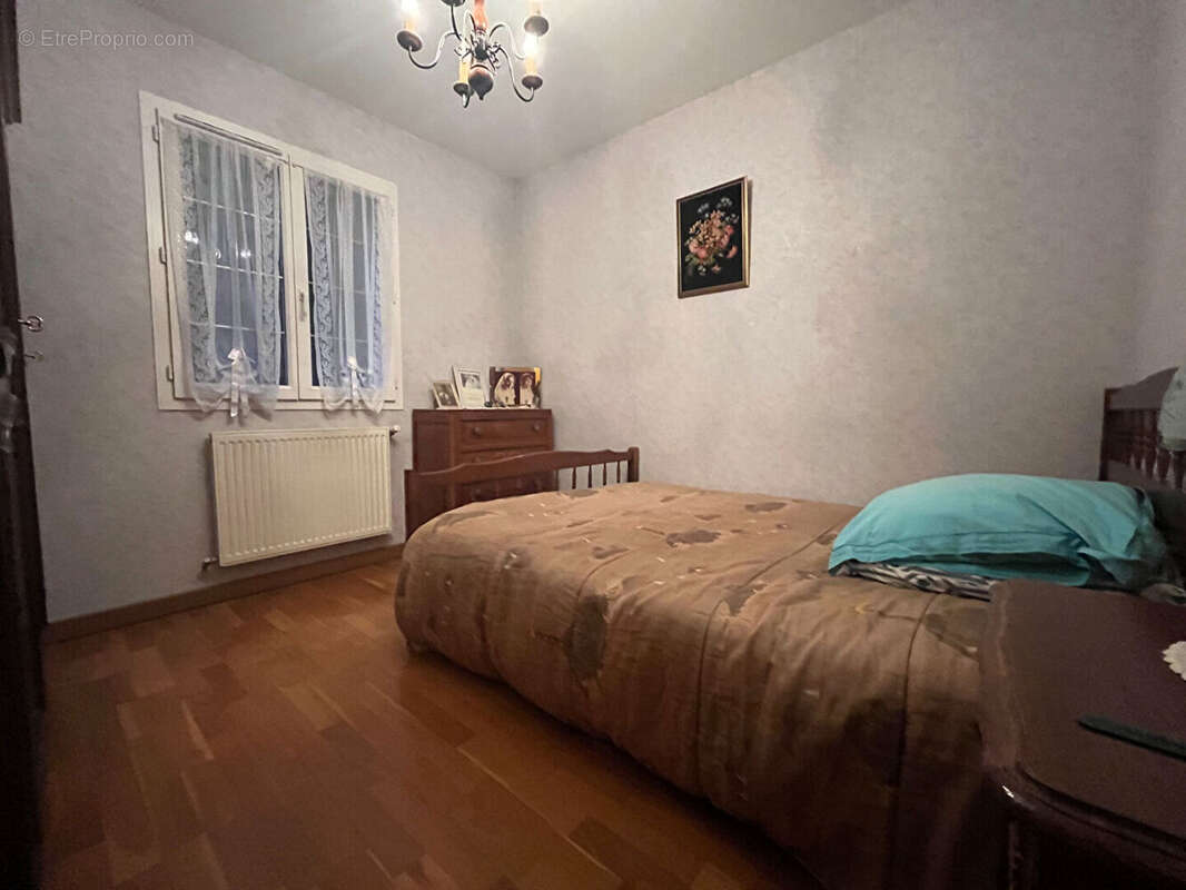 Maison à MEHUN-SUR-YEVRE