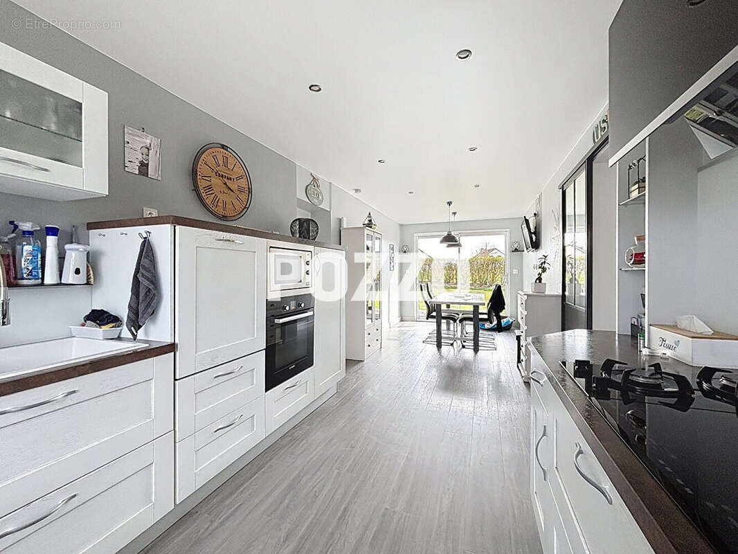 Maison à AGON-COUTAINVILLE