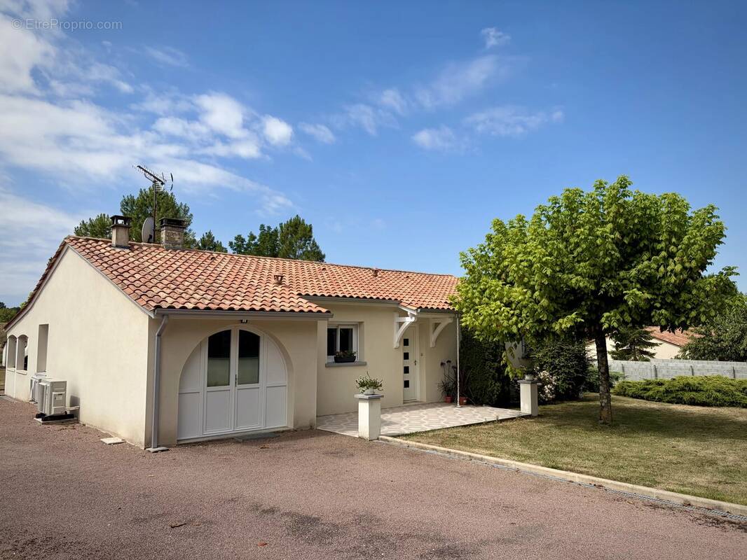Maison à VERTEILLAC
