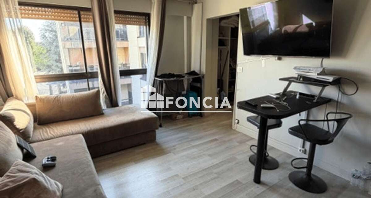 Appartement à ENGHIEN-LES-BAINS