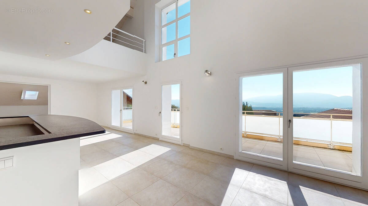 Appartement à LUCINGES
