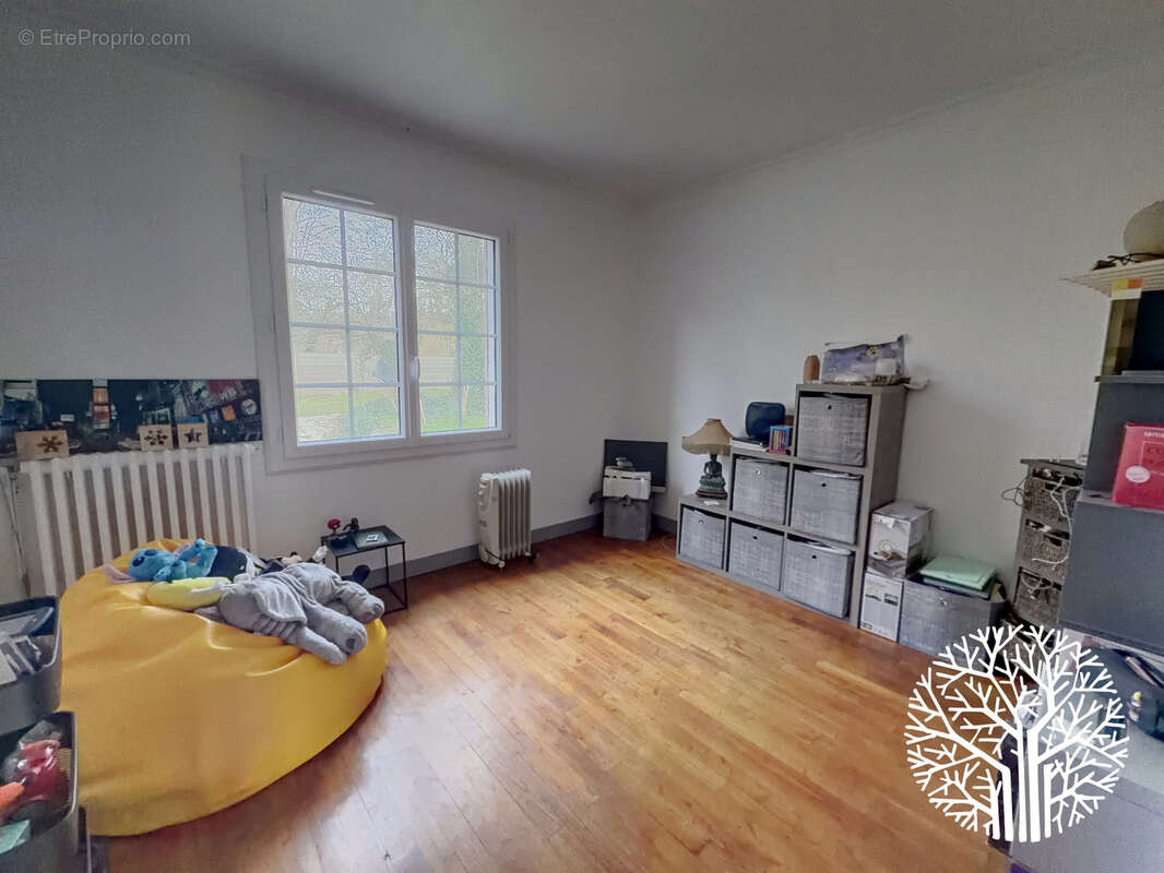 Maison à MILLY-LA-FORET