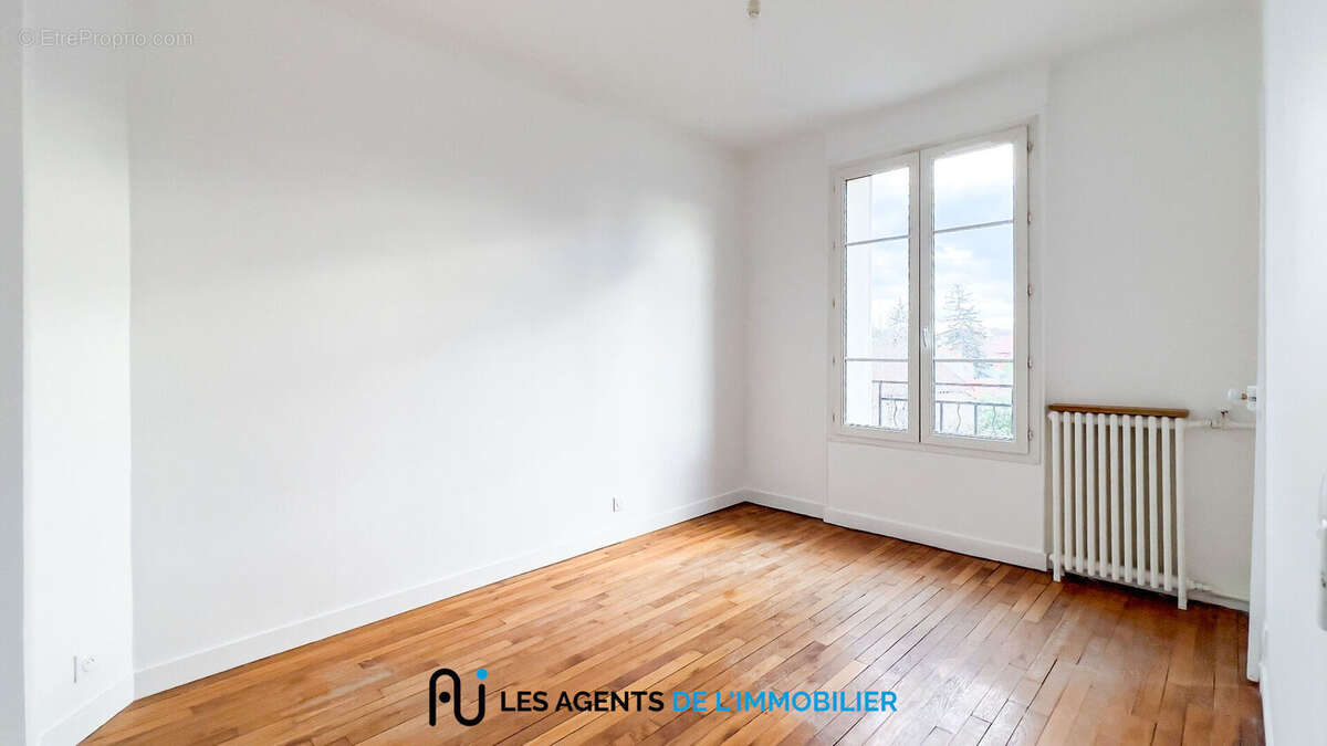 Appartement à NANTERRE