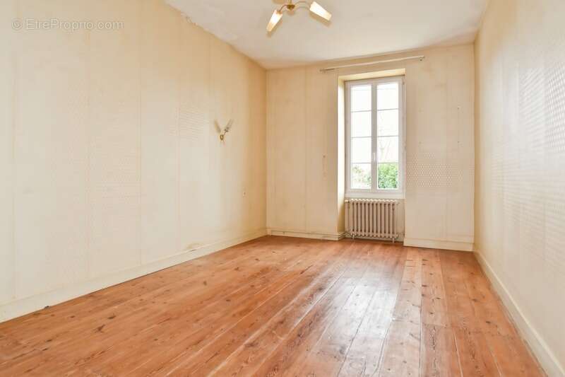 Maison à AIGREFEUILLE-D&#039;AUNIS